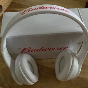 NEW BUDWEISER BLUETOOTH HEADPHONES